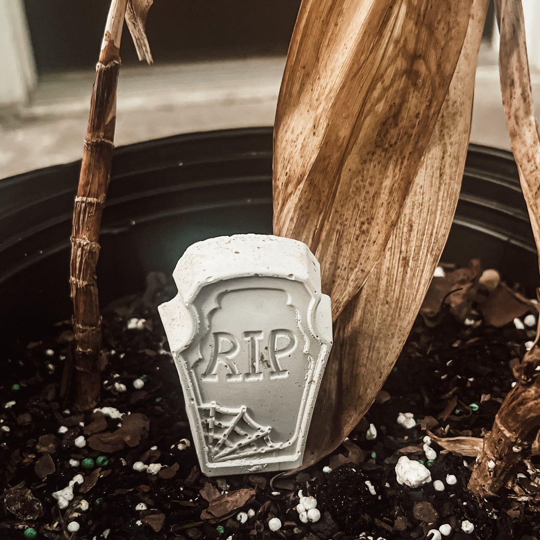 Concrete Tombstone Plant Markers - Set of 6