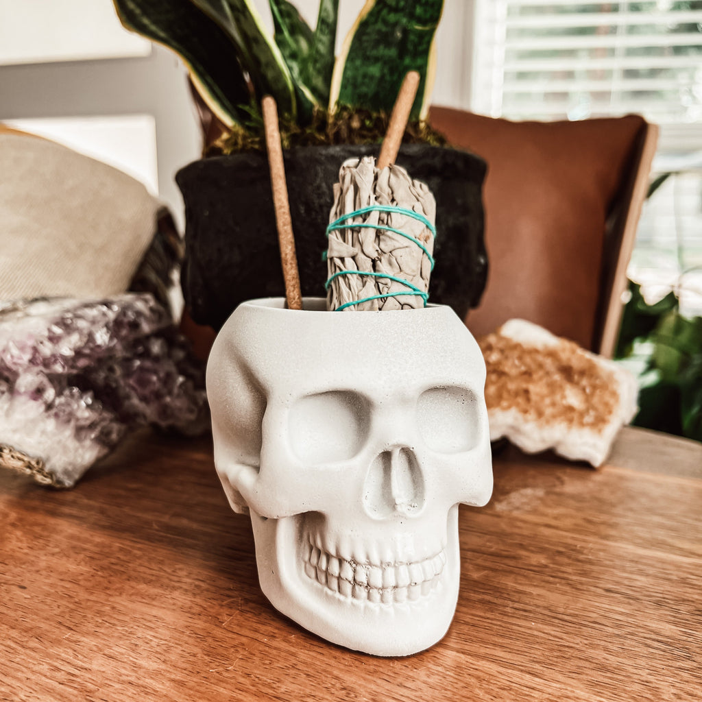 4" Concrete Skull Planter